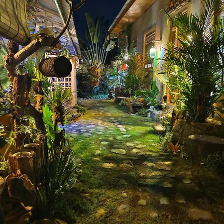 Albergue Vin Vin Ubud Exterior foto
