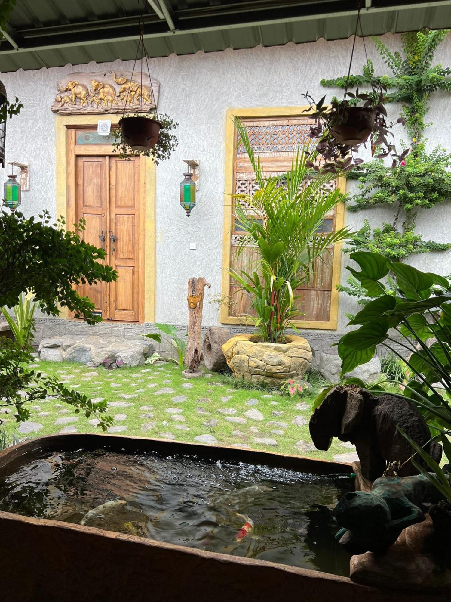 Albergue Vin Vin Ubud Exterior foto